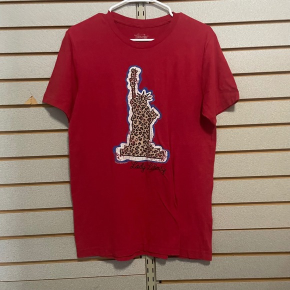 Texas True Threads Tops - Texas True Threads Lady Liberty Leopard Print Graphic T Shirt Red Women's Medium